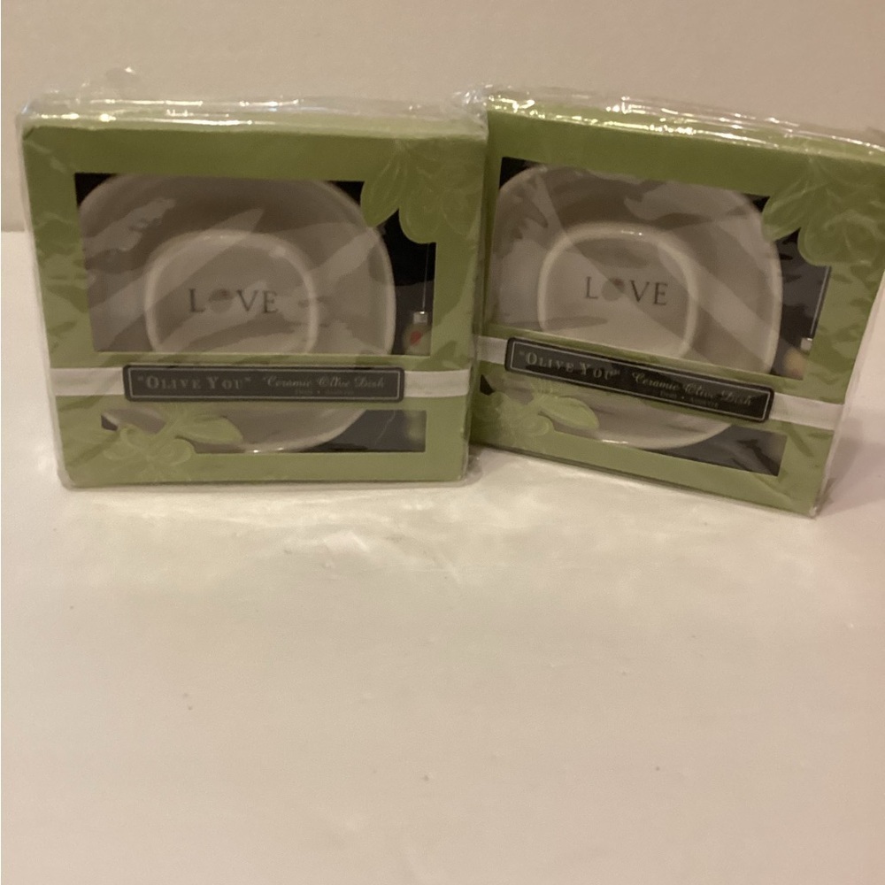 New Set of 2 Kate Aspen Olive You Tray Dish